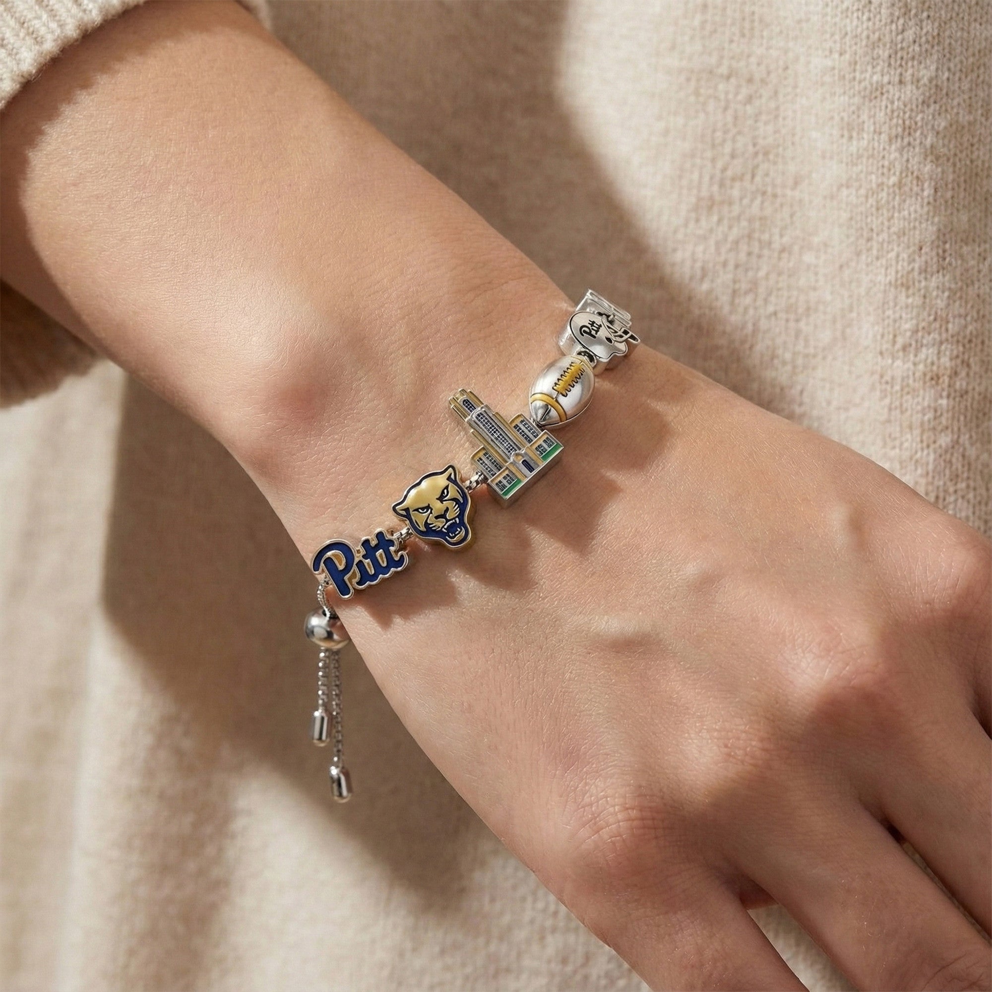 PITTS Adjustable Charm Bracelet HTTT
